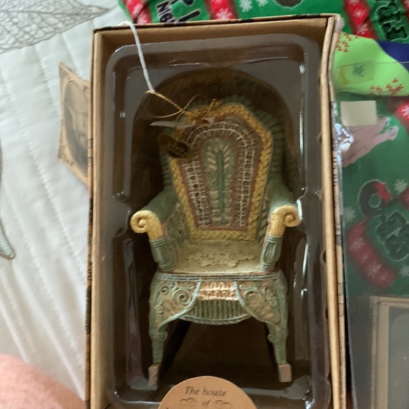 A Louis Nichole collection. 4 pieces - Picture 5 of 7